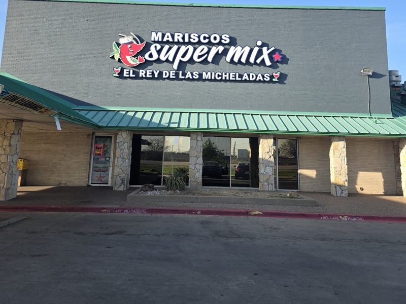 SUPER MIX ARLINGTON exterior